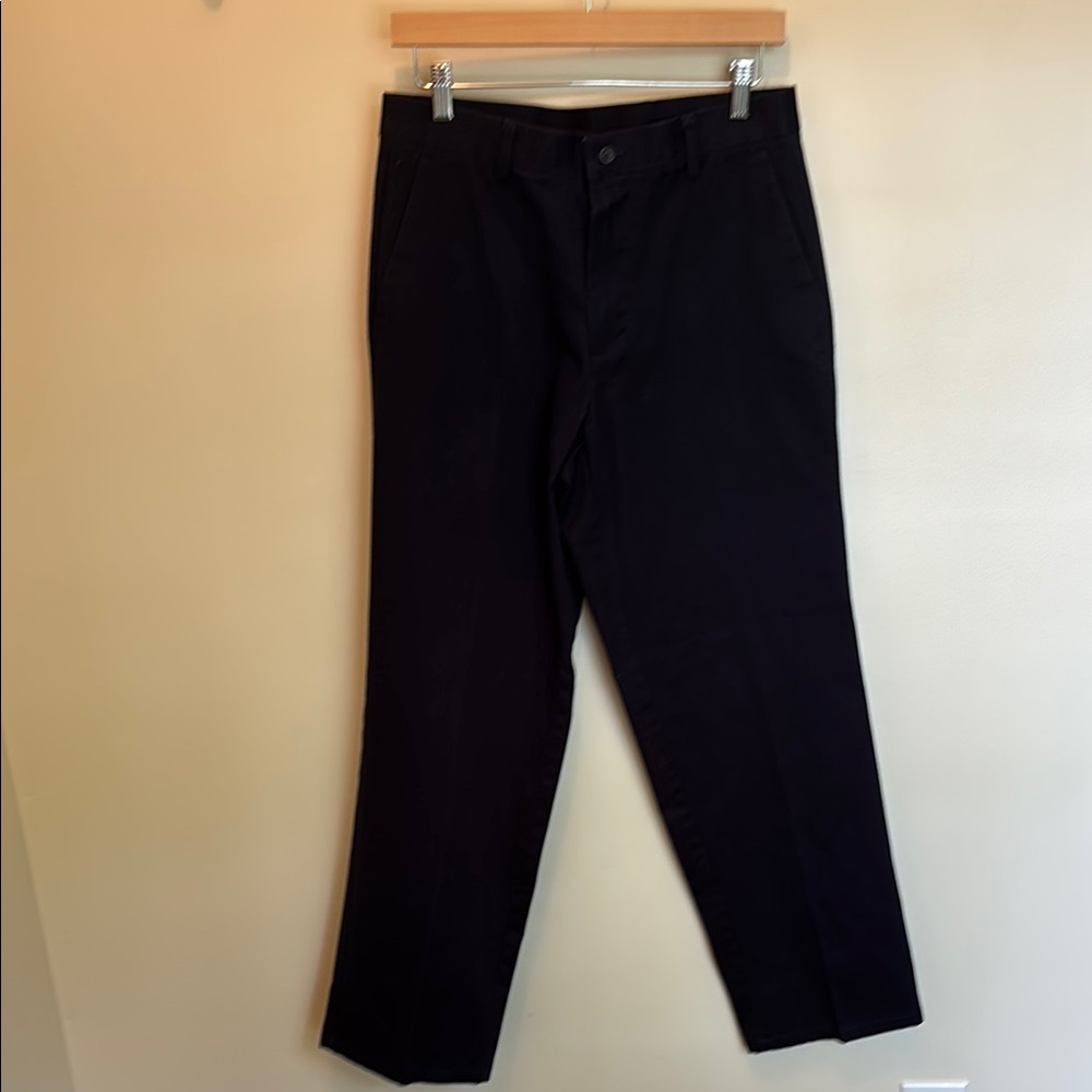 Navy Dockers chinos - size 31x32 in great condition!